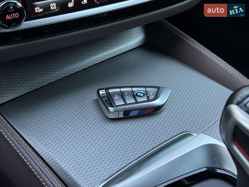 Седан BMW 5 Series 2018 в Ужгороде фото 56 Седан BMW 5 Series 2018 в Ужгороде