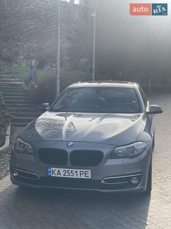 Седан BMW 5 Series 2015 в Києві