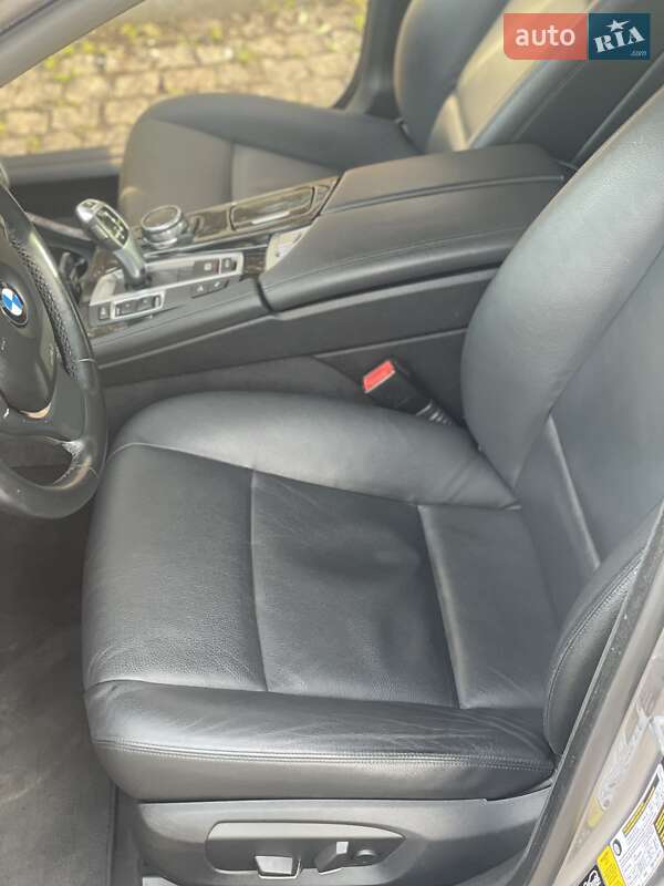 Седан BMW 5 Series 2015 в Києві