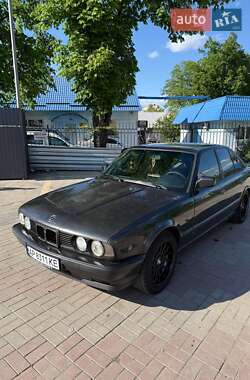 Седан BMW 5 Series 1990 в Запоріжжі