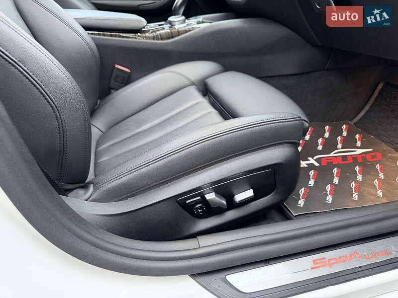 Седан BMW 5 Series 2017 в Ужгороді