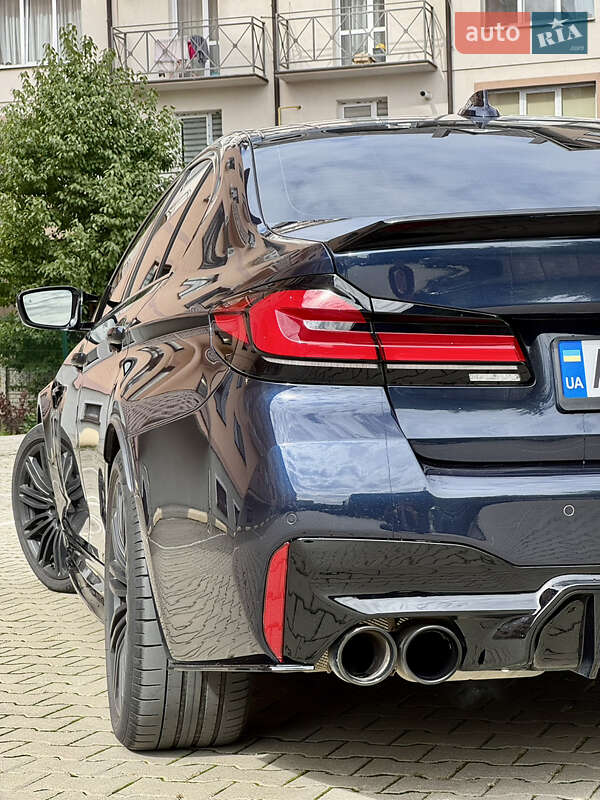 Седан BMW 5 Series 2017 в Ужгороде