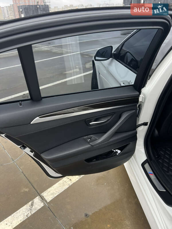 Седан BMW 5 Series 2013 в Киеве