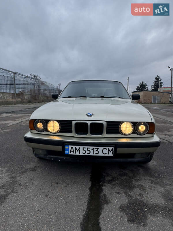 Седан BMW 5 Series 1988 в Попельне фото 11 Седан BMW 5 Series 1988 в Попельне