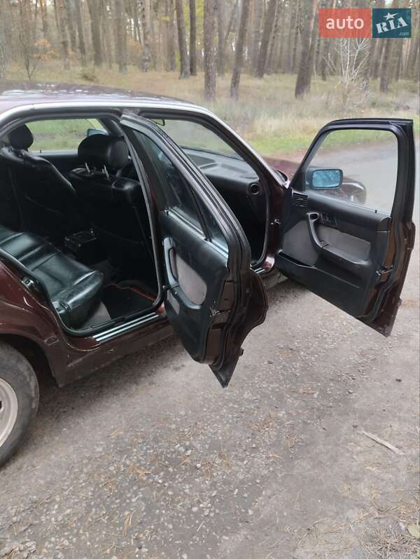 Седан BMW 5 Series 1990 в Краснокутске