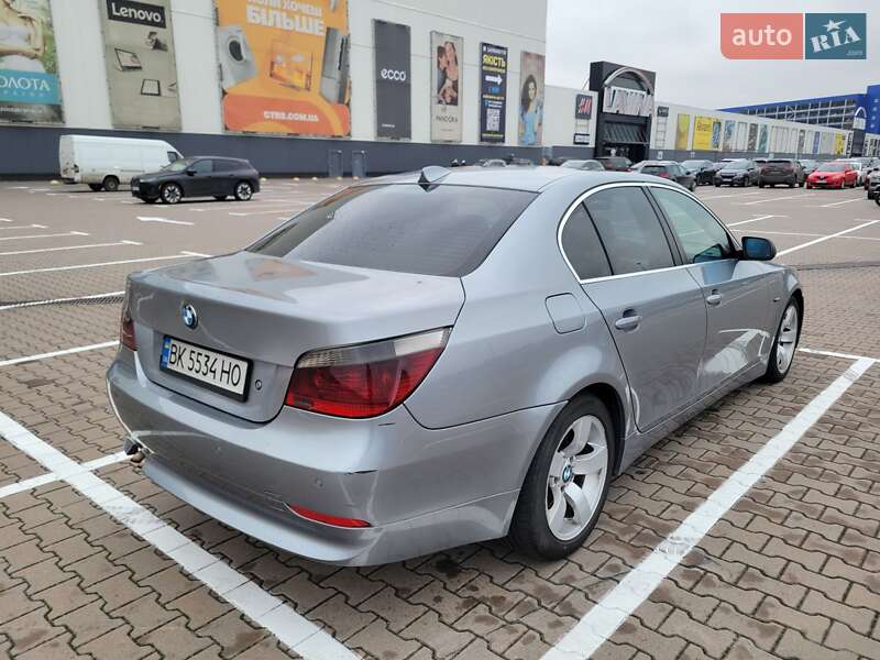 Седан BMW 5 Series 2003 в Киеве