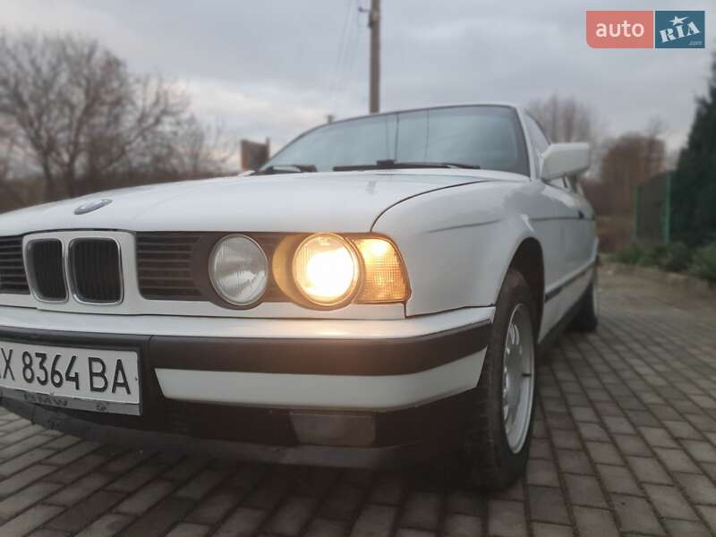 Седан BMW 5 Series 1988 в Ивано-Франковске