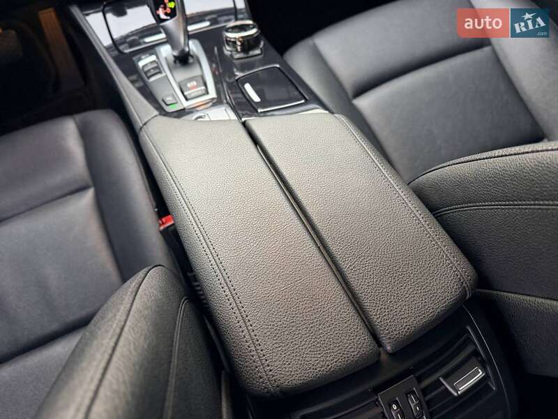 Седан BMW 5 Series 2016 в Кривом Роге