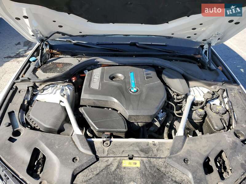 Седан BMW 5 Series 2019 в Львове