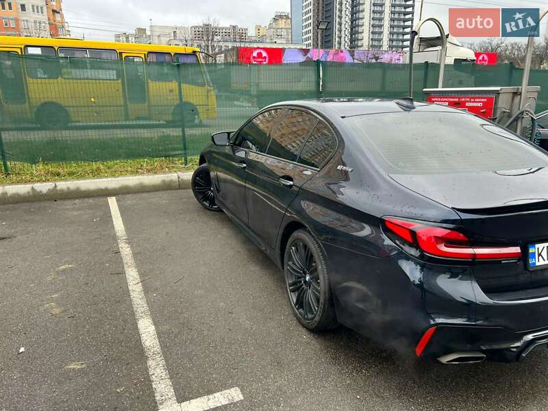 Седан BMW 5 Series 2017 в Киеве