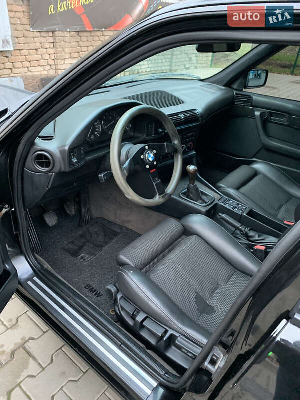 Седан BMW 5 Series 1992 в Кривом Роге