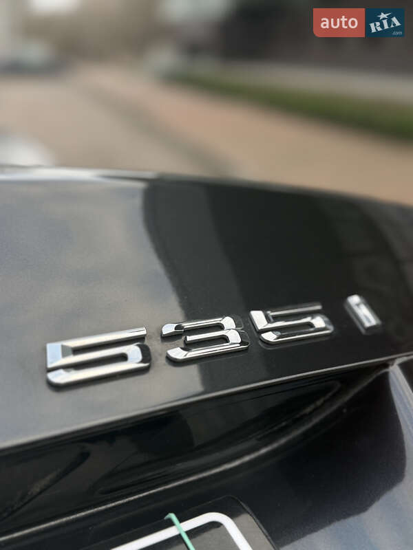 Седан BMW 5 Series 2012 в Сумах