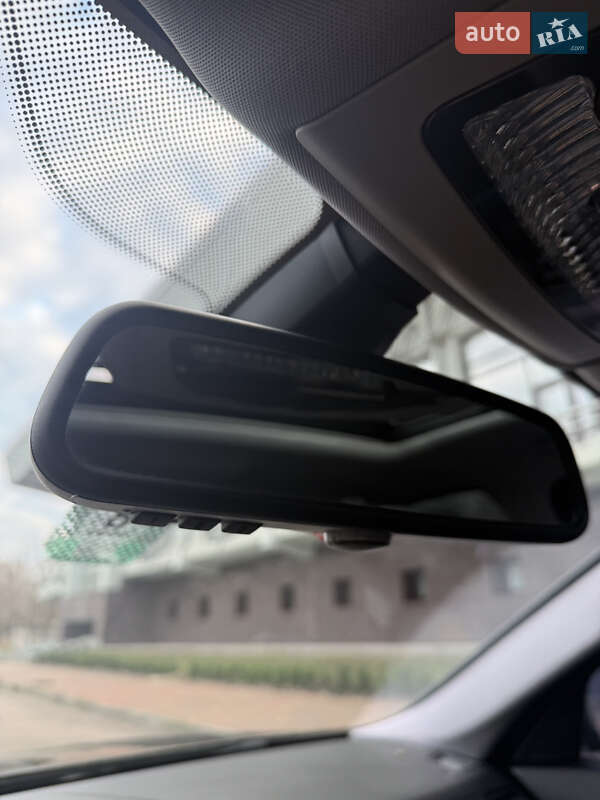 Седан BMW 5 Series 2012 в Сумах