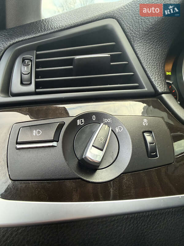 Седан BMW 5 Series 2012 в Сумах