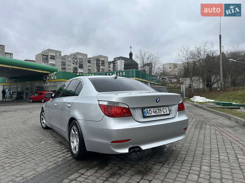 Седан BMW 5 Series 2004 в Львове