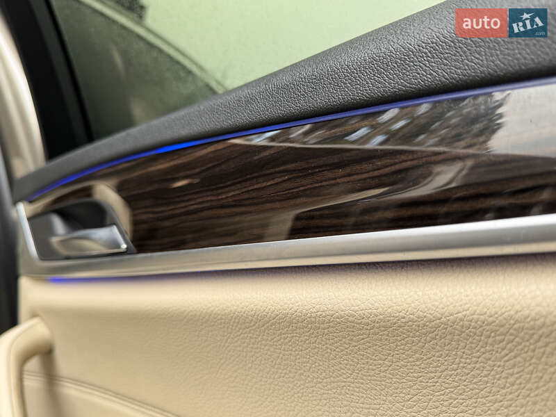 Седан BMW 5 Series 2017 в Киеве