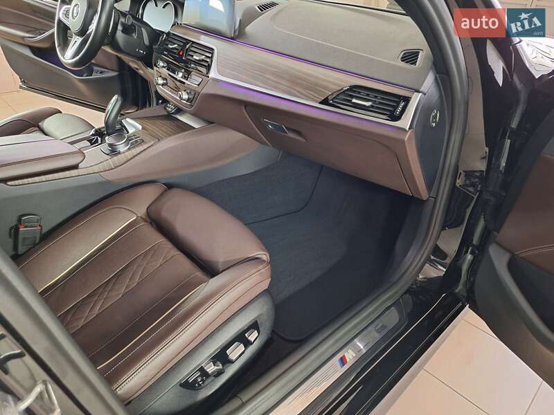 Седан BMW 5 Series 2017 в Николаеве