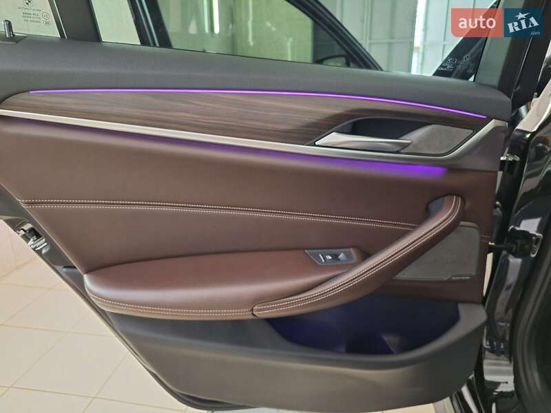 Седан BMW 5 Series 2017 в Николаеве