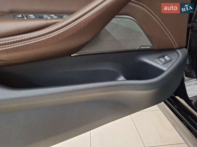 Седан BMW 5 Series 2017 в Николаеве