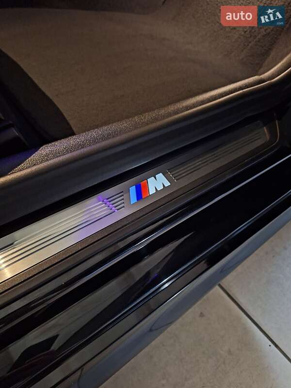 Седан BMW 5 Series 2017 в Николаеве