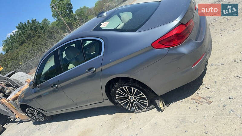 Седан BMW 5 Series 2018 в Львове