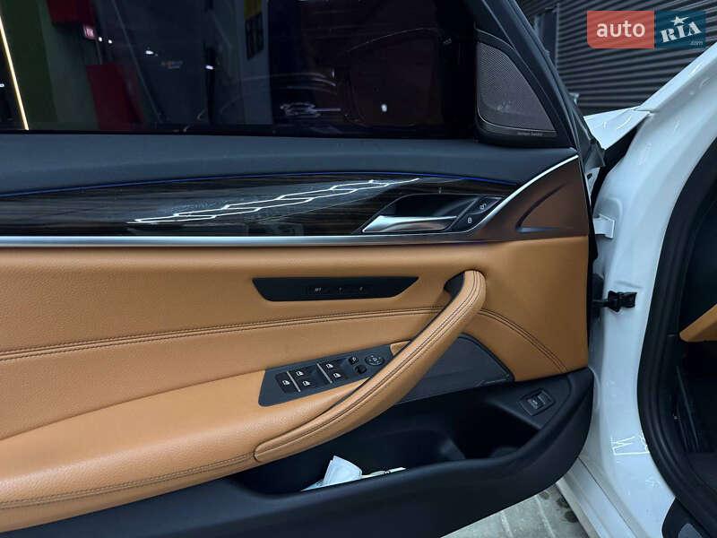 Седан BMW 5 Series 2018 в Києві