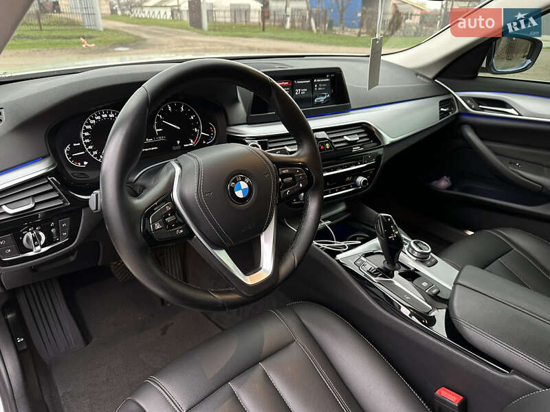 Седан BMW 5 Series 2017 в Александрие