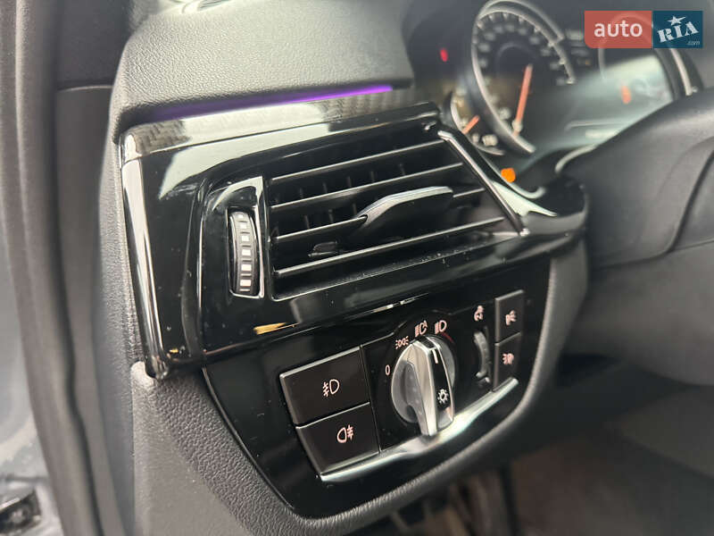 Седан BMW 5 Series 2017 в Киеве