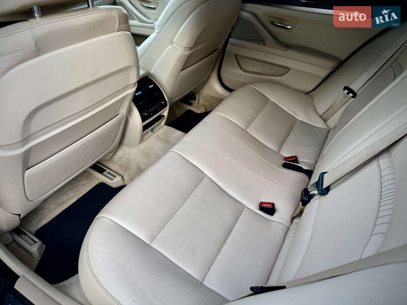 Седан BMW 5 Series 2015 в Киеве