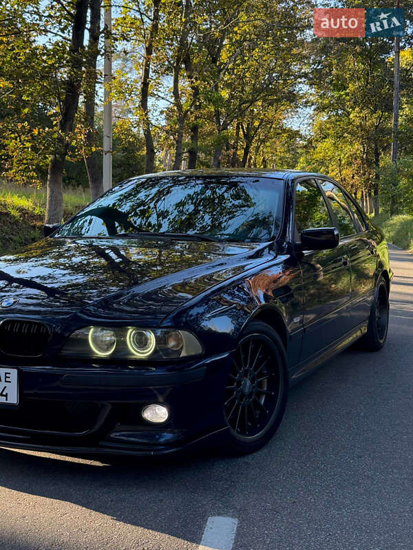 Седан BMW 5 Series 1998 в Харькове