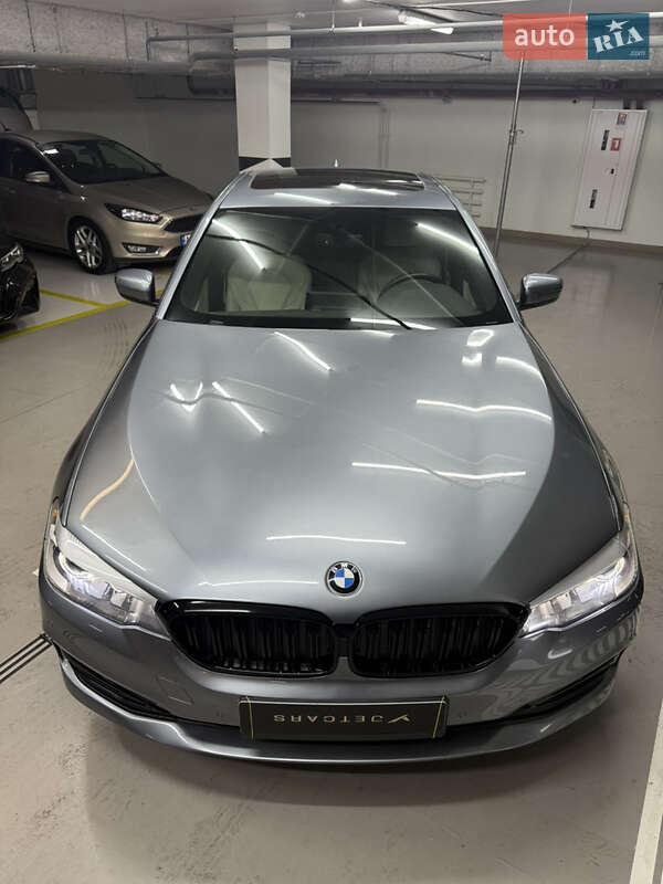 Седан BMW 5 Series 2017 в Киеве