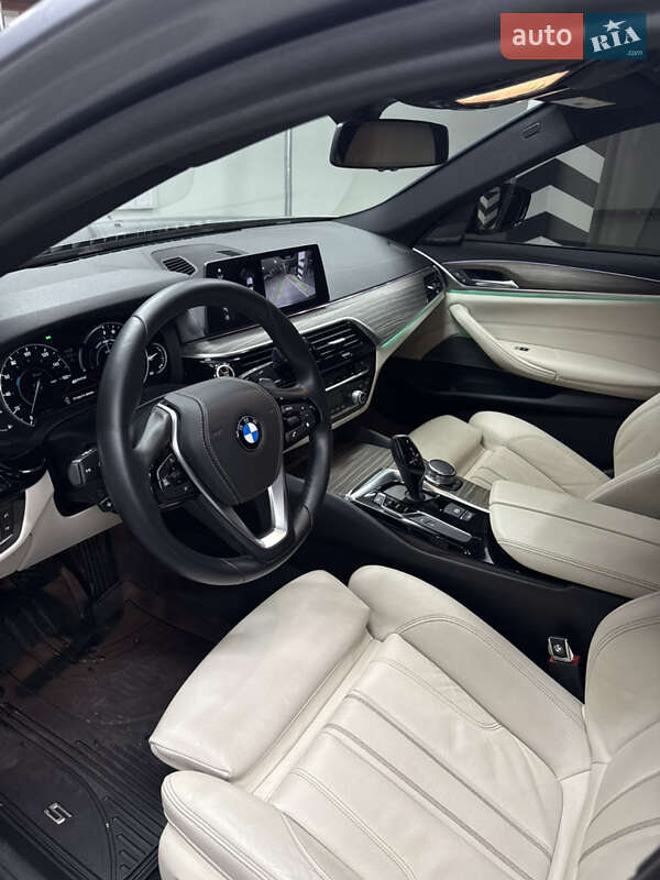 Седан BMW 5 Series 2017 в Киеве