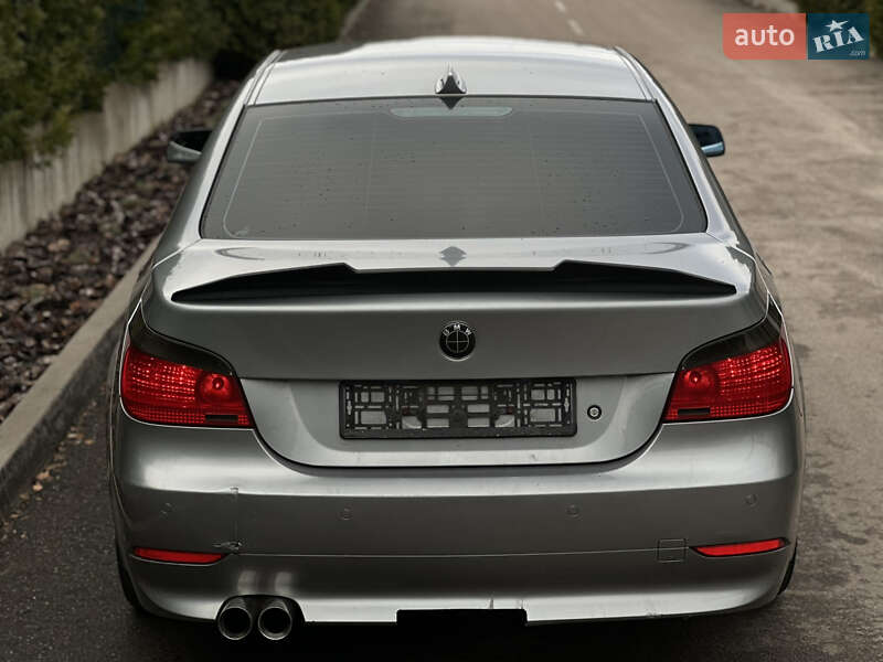 Седан BMW 5 Series 2003 в Ровно