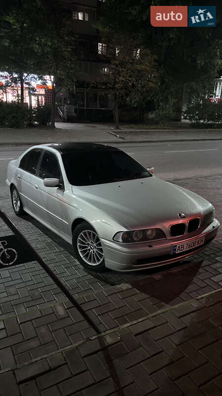Седан BMW 5 Series 2001 в Херсоне