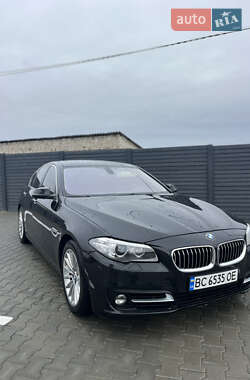 Седан BMW 5 Series 2015 в Дубні