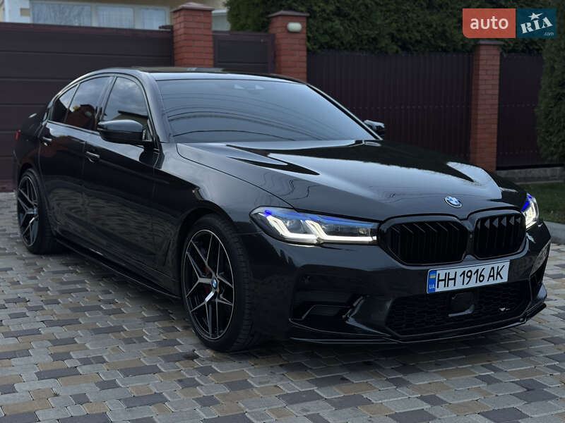 Седан BMW 5 Series 2017 в Одессе