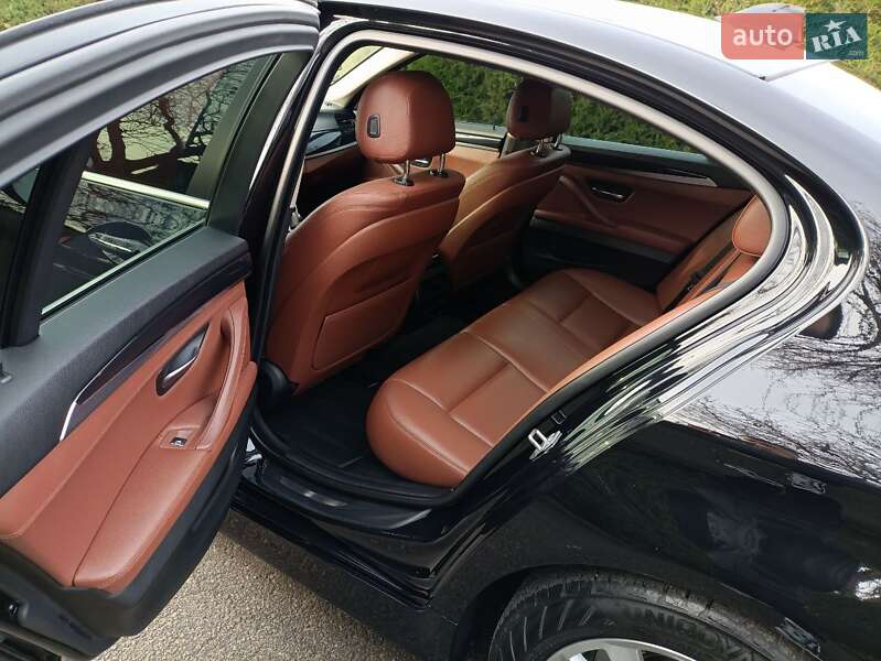 Седан BMW 5 Series 2015 в Дніпрі