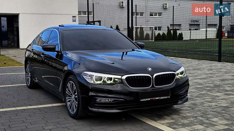 Седан BMW 5 Series 2017 в Мукачево