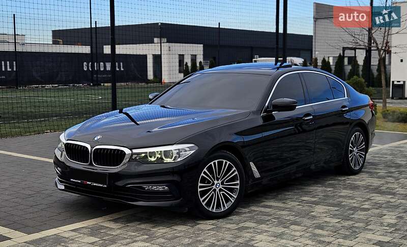 Седан BMW 5 Series 2017 в Мукачево