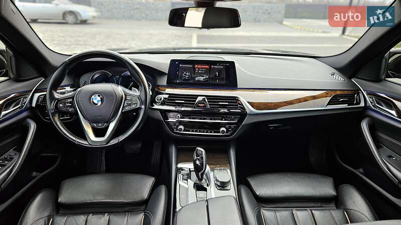 Седан BMW 5 Series 2017 в Мукачево