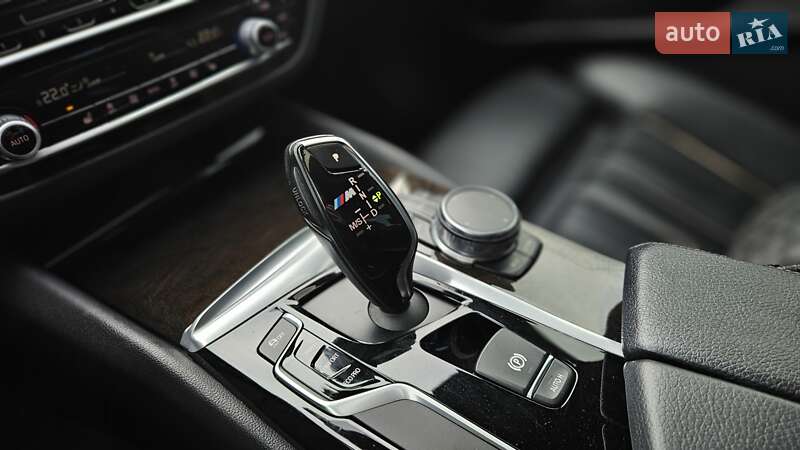 Седан BMW 5 Series 2017 в Мукачево