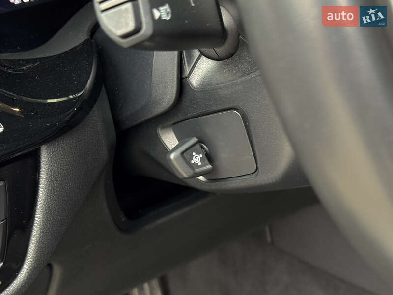 Седан BMW 5 Series 2020 в Киеве