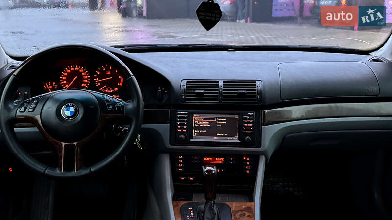 Седан BMW 5 Series 2003 в Львове