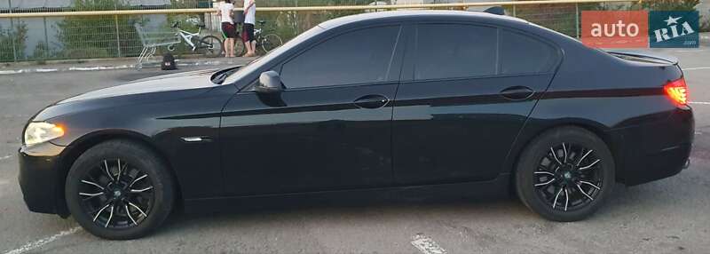Седан BMW 5 Series 2012 в Івано-Франківську