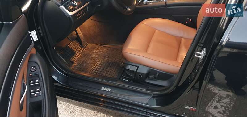 Седан BMW 5 Series 2012 в Івано-Франківську