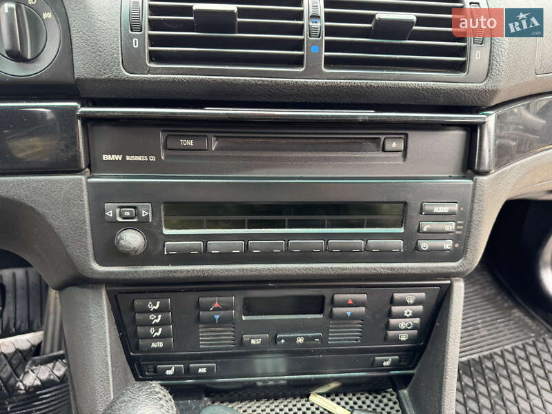 Седан BMW 5 Series 1999 в Стрию