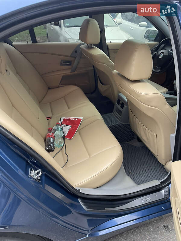 Седан BMW 5 Series 2003 в Киеве