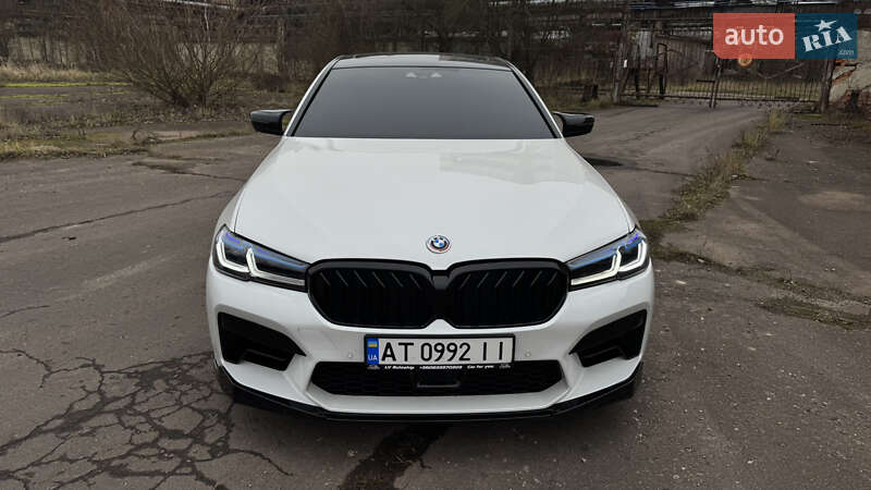 Седан BMW 5 Series 2018 в Калуше