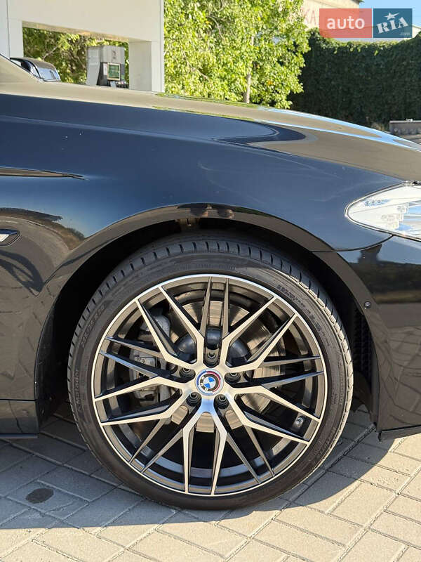 Седан BMW 5 Series 2012 в Днепре