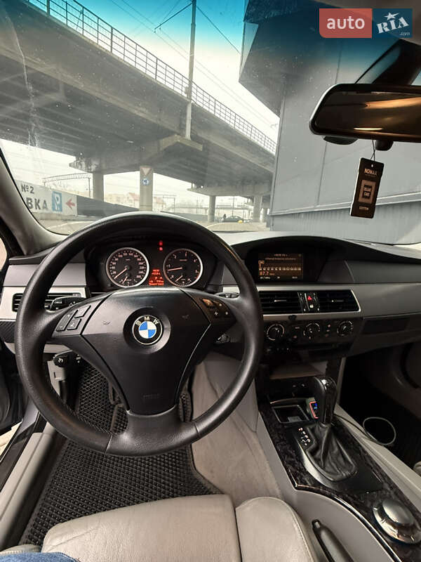 Седан BMW 5 Series 2004 в Тернополе